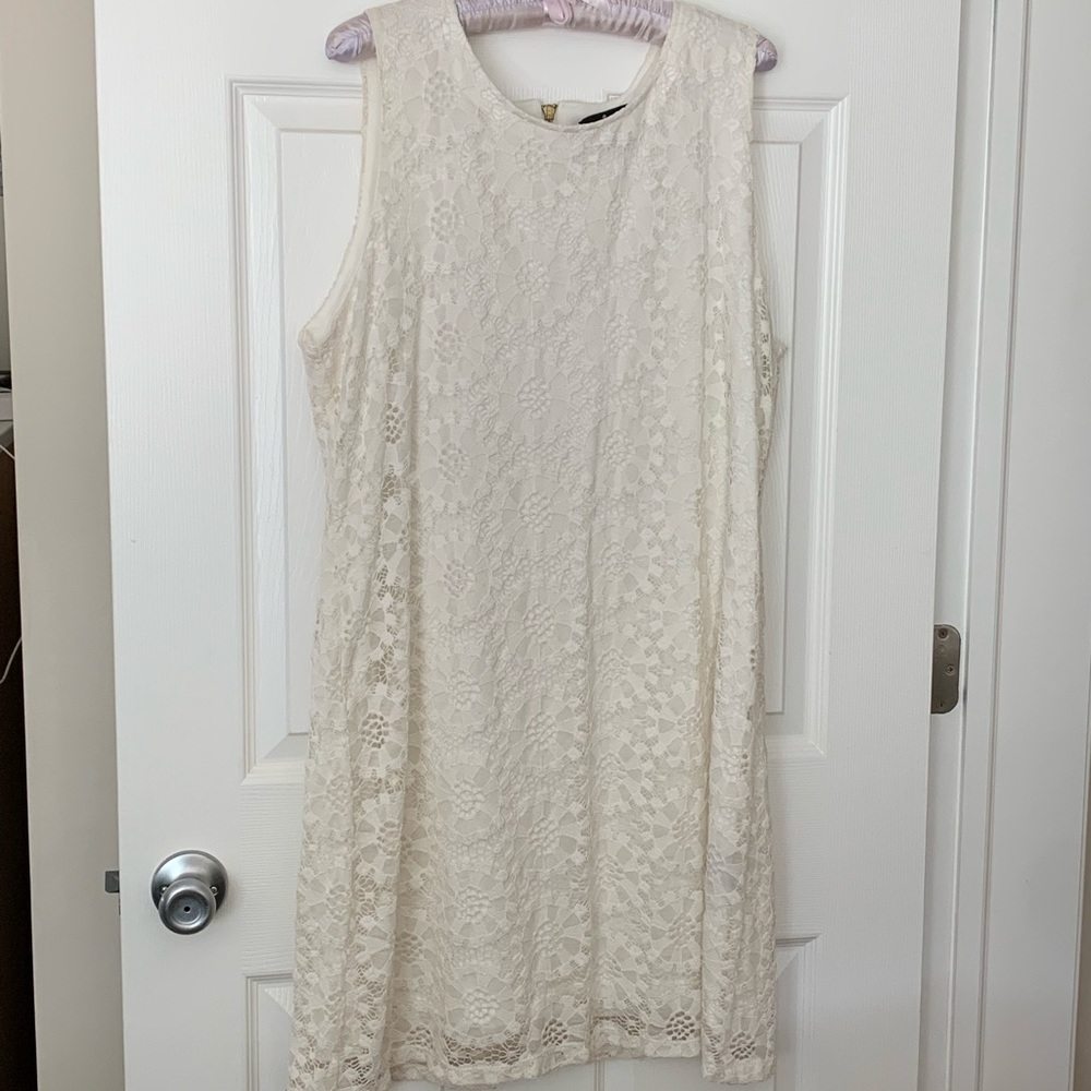 Ronni Nicole Lace Dress